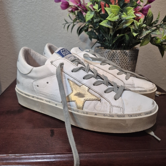 Golden Goose Super Star Womens Sneaker Size 38 New Condition - Picture 4 of 9